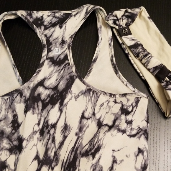 Lululemon - Picture 2 of 2